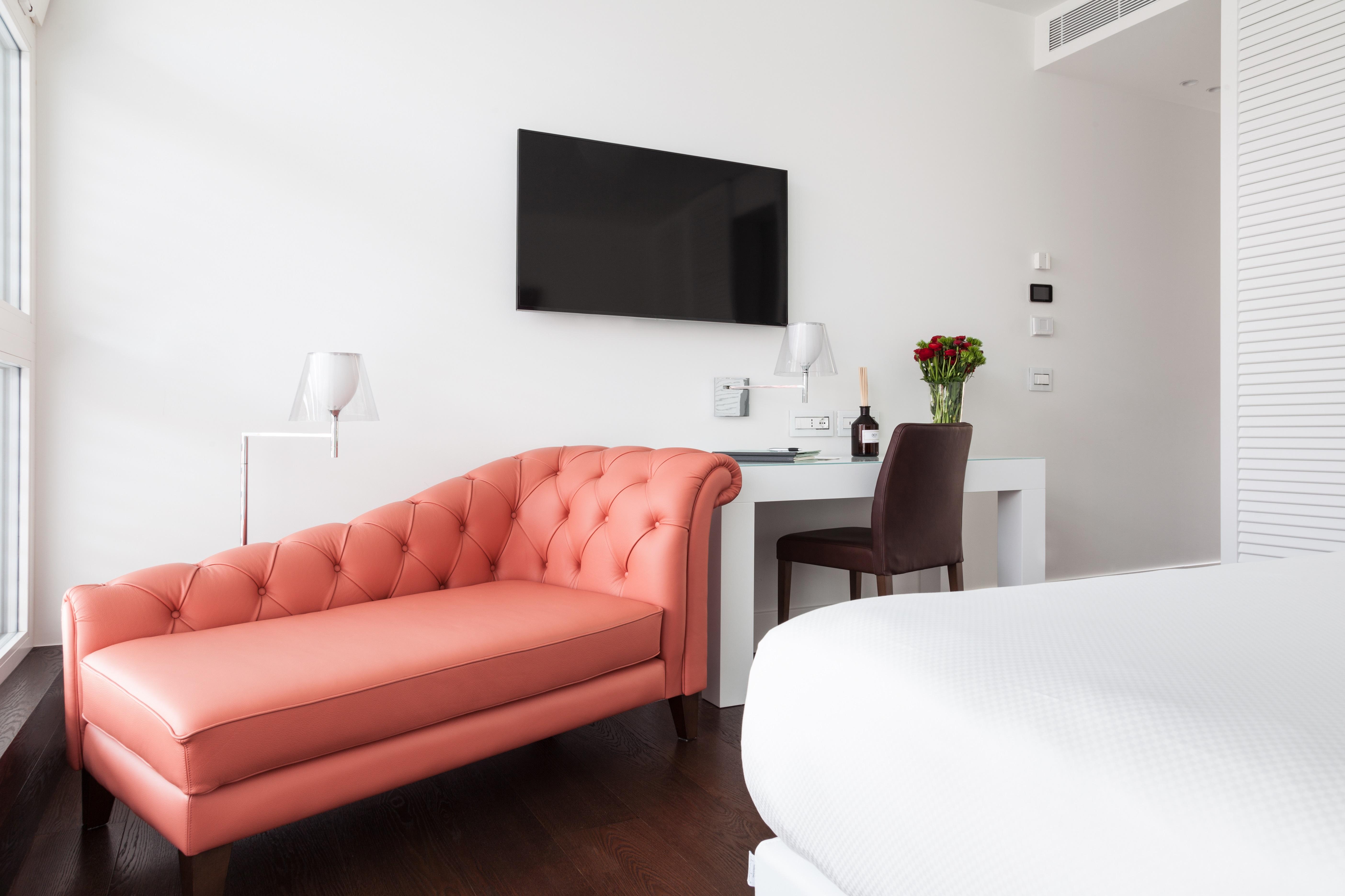 Magna Pars L'Hotel A Parfum, Small Luxury Hotels Of The World Μιλάνο Εξωτερικό φωτογραφία A room at the hotel