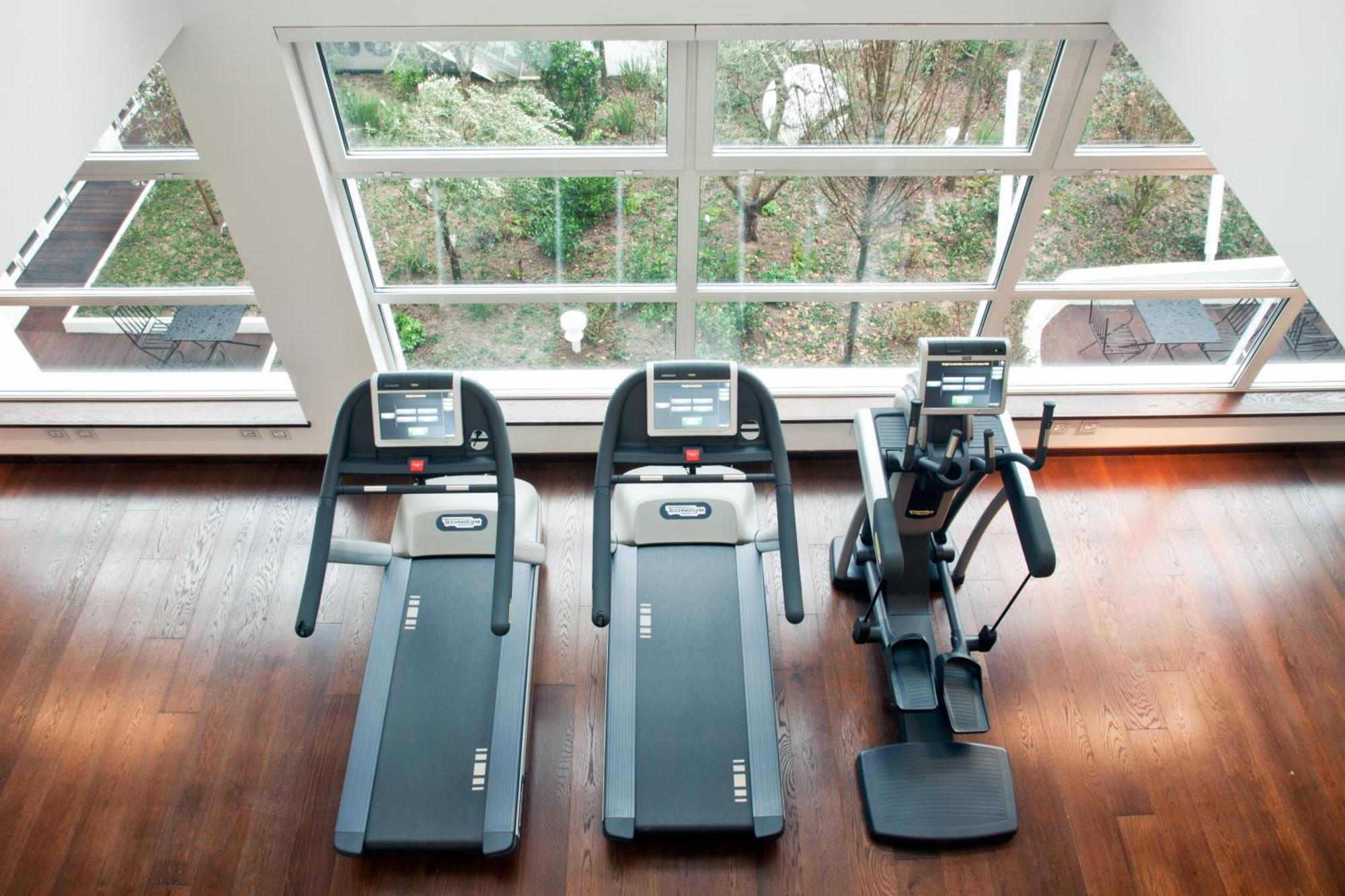 Magna Pars L'Hotel A Parfum, Small Luxury Hotels Of The World Μιλάνο Εξωτερικό φωτογραφία Treadmills and elliptical cross trainer