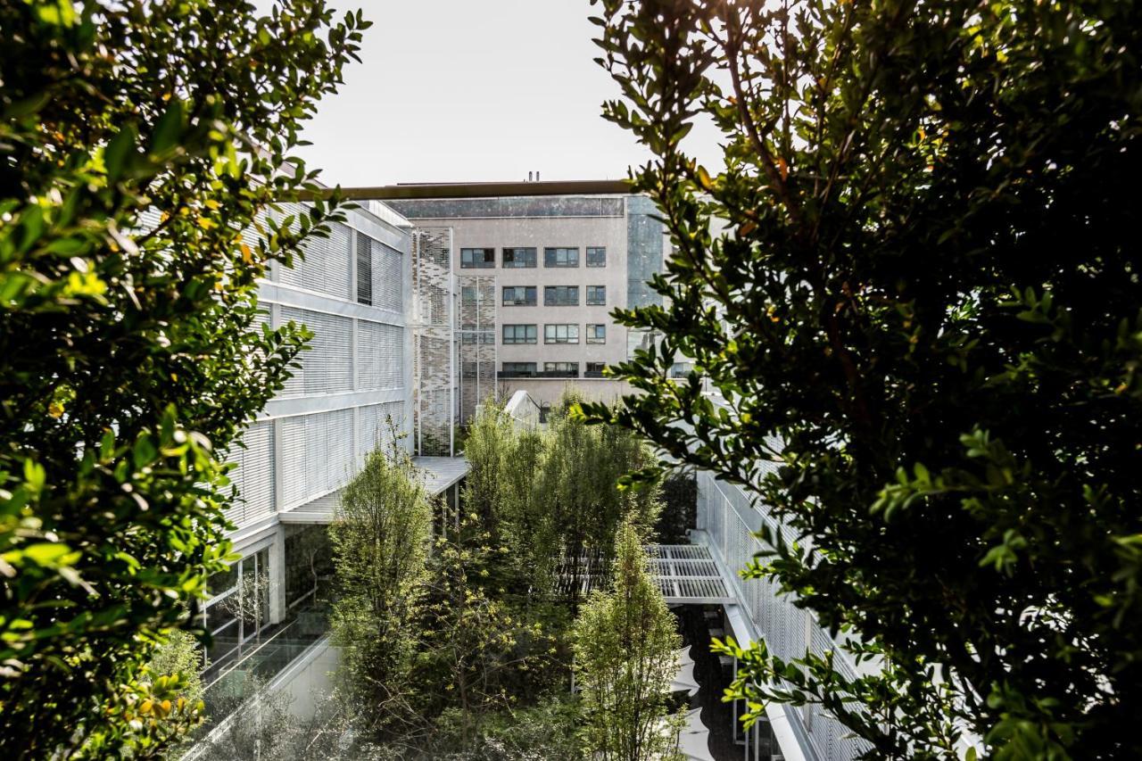Magna Pars L'Hotel A Parfum, Small Luxury Hotels Of The World Μιλάνο Εξωτερικό φωτογραφία The new building of the University of Applied Sciences and Medical University of Southern Tyrol
